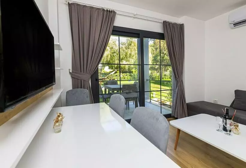 La Morada Suites