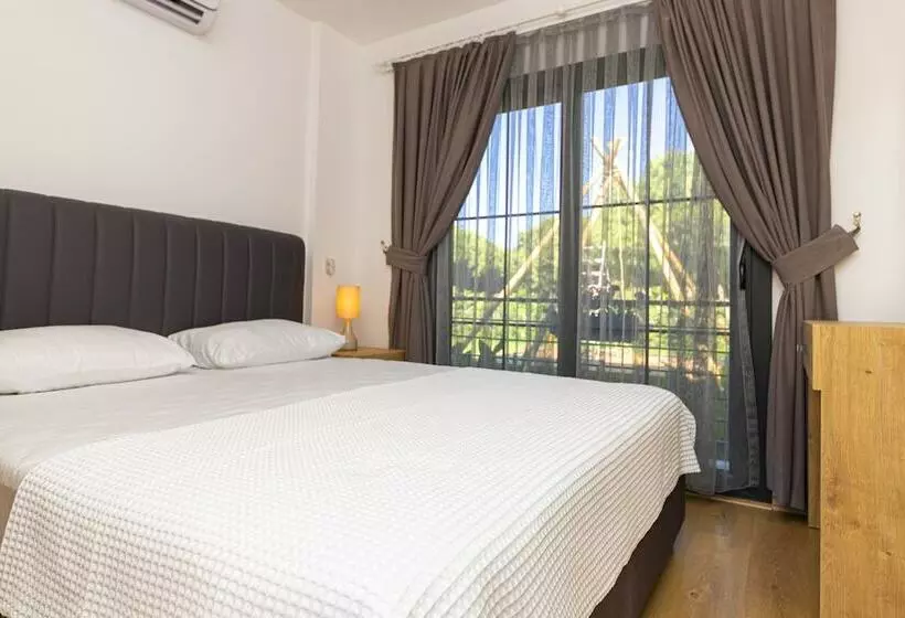 La Morada Suites