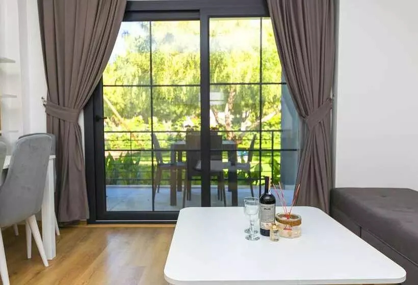 La Morada Suites