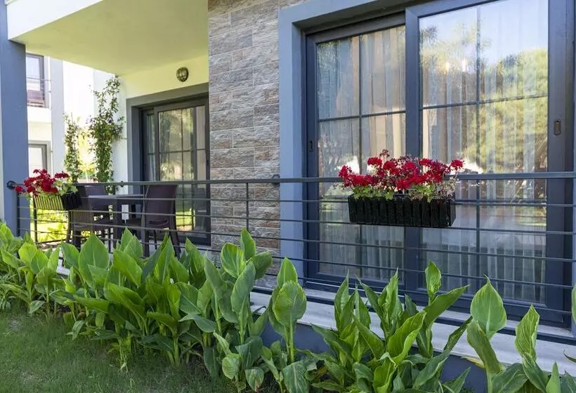 La Morada Suites