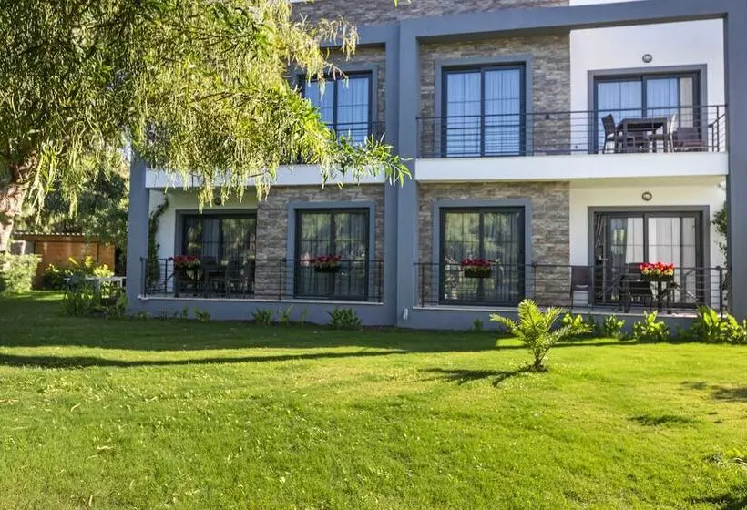 La Morada Suites