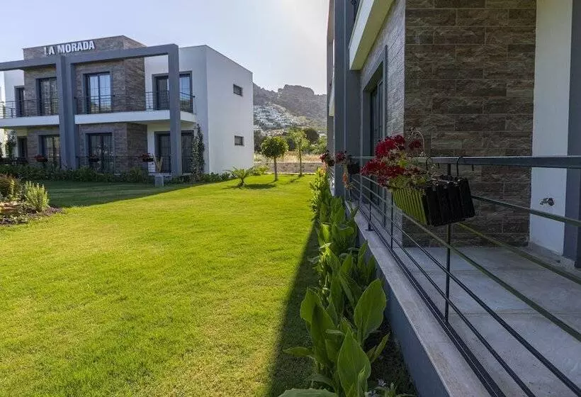 La Morada Suites