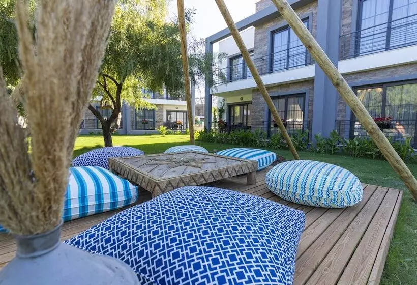 La Morada Suites