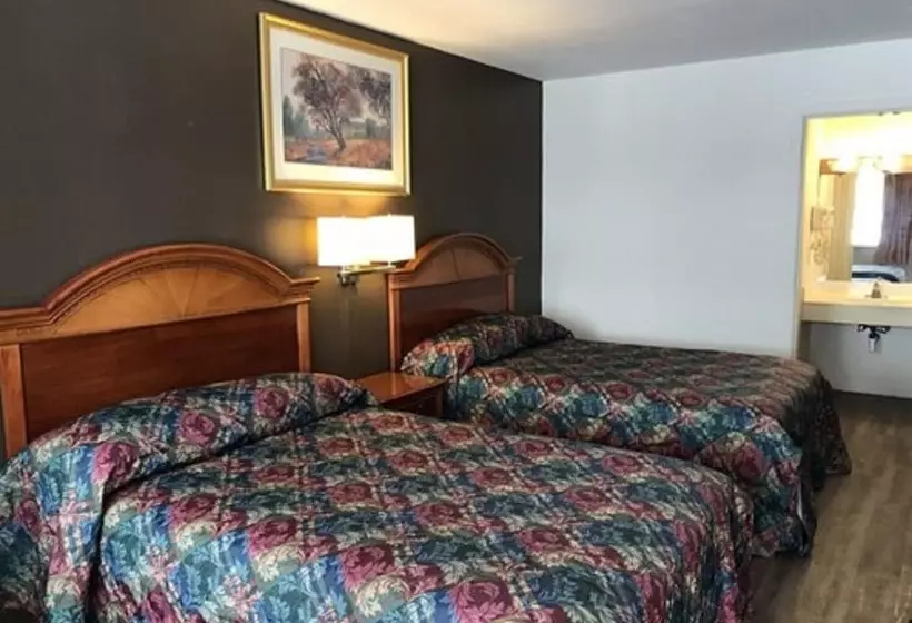 فندق Country Club Inn & Suites