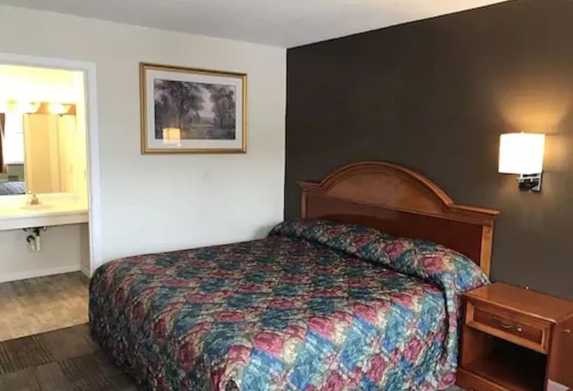 فندق Country Club Inn & Suites