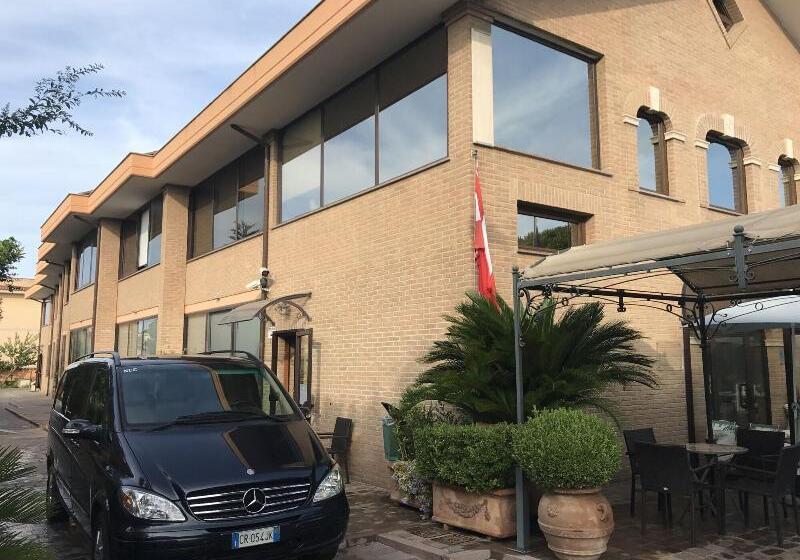 ホテル Euro House Inn Airport