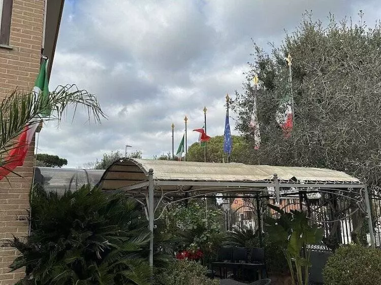 酒店 Euro House Inn Airport