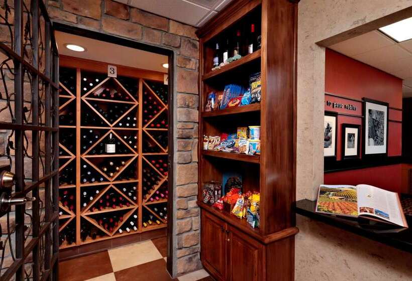 호텔 Hampton Inn & Suites Paso Robles