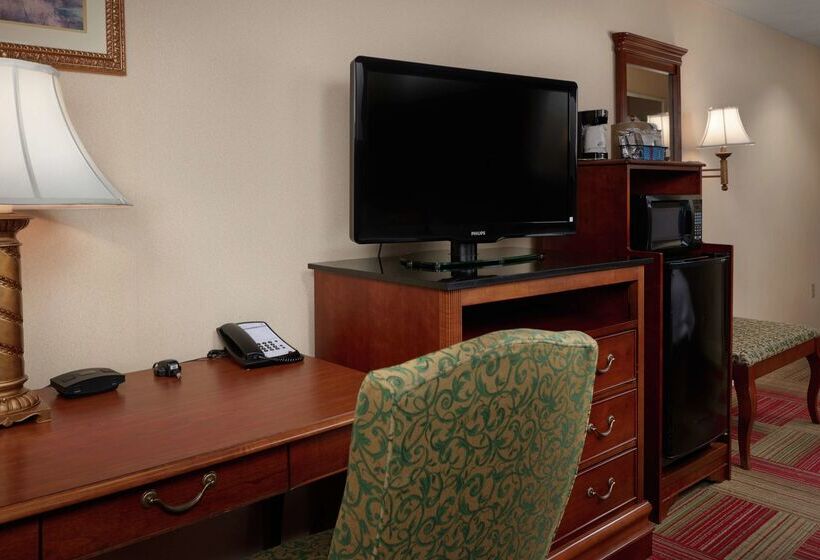 Отель Hampton Inn & Suites Roswell