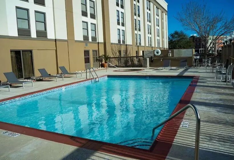 Отель Hampton Inn Beaumont