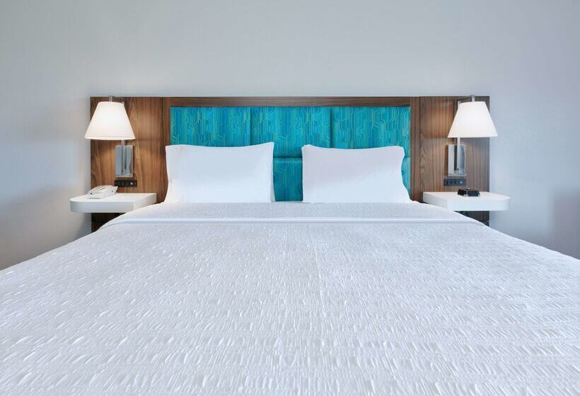 בית מלון כפרי Hampton Inn Biloxi