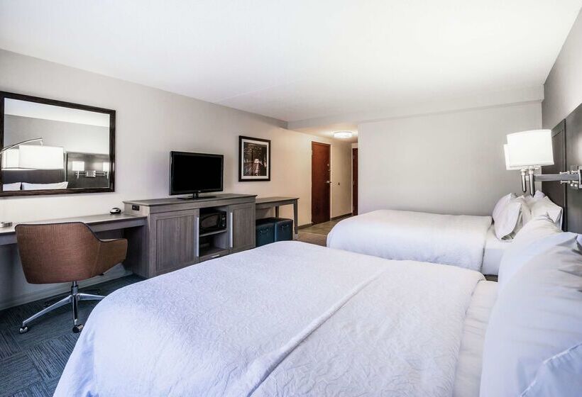 호텔 Hampton Inn Clifton Park