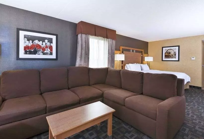 فندق Hampton Inn Clinton