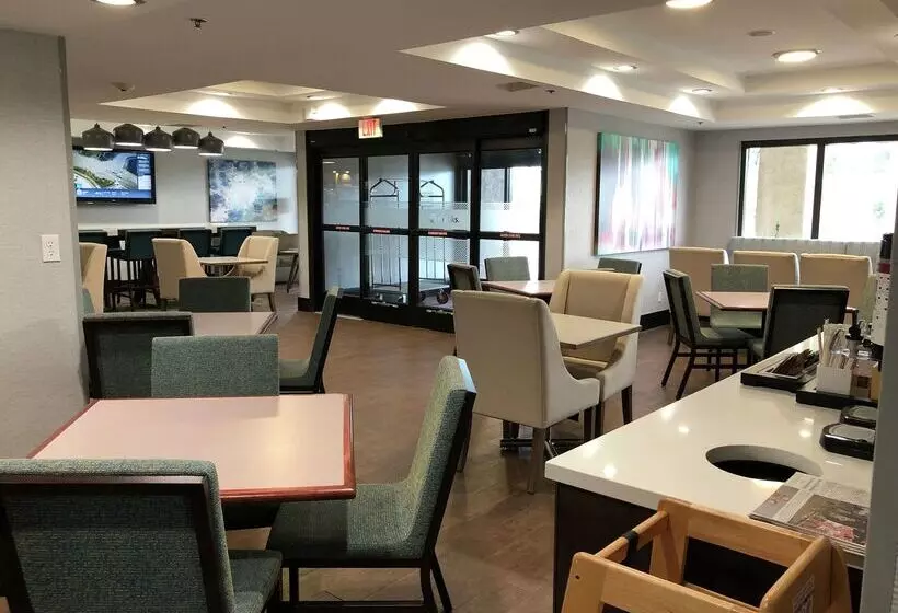 ホテル Hampton Inn El Dorado