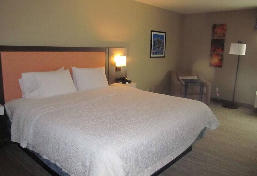 בית מלון כפרי Hampton Inn El Dorado