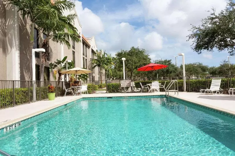 فندق Hampton Inn Ft. Lauderdale Commercial Blvd