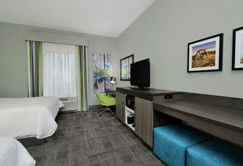 هتل Hampton Inn Hagerstown I 81