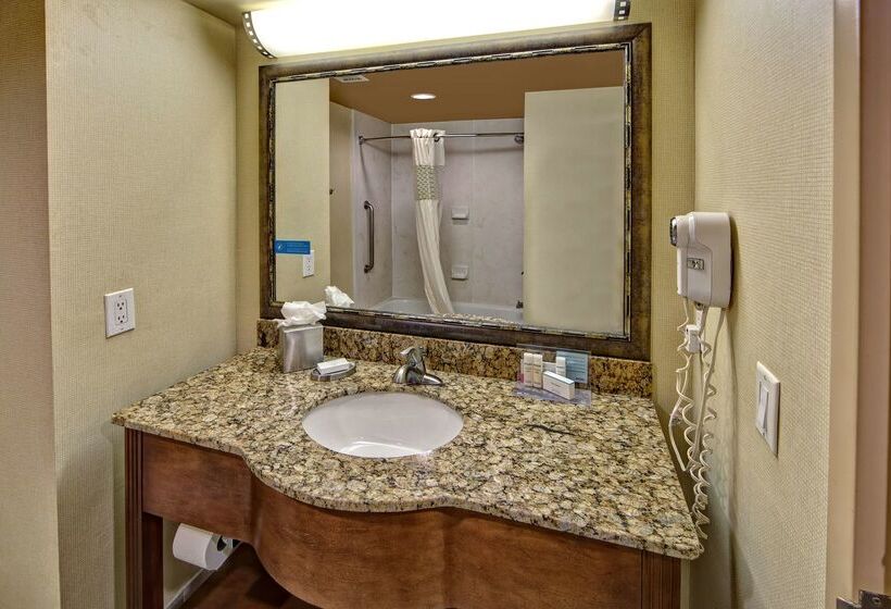 هتل Hampton Inn Indianapolissw/plainfield