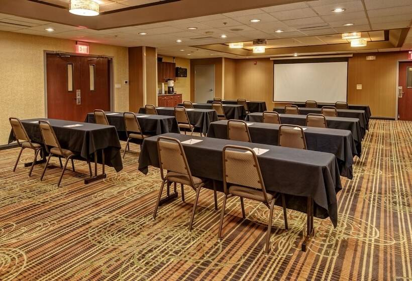 هتل Hampton Inn Indianapolissw/plainfield