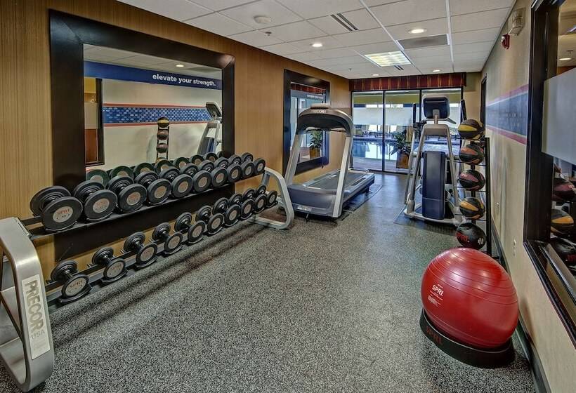 هتل Hampton Inn Indianapolissw/plainfield