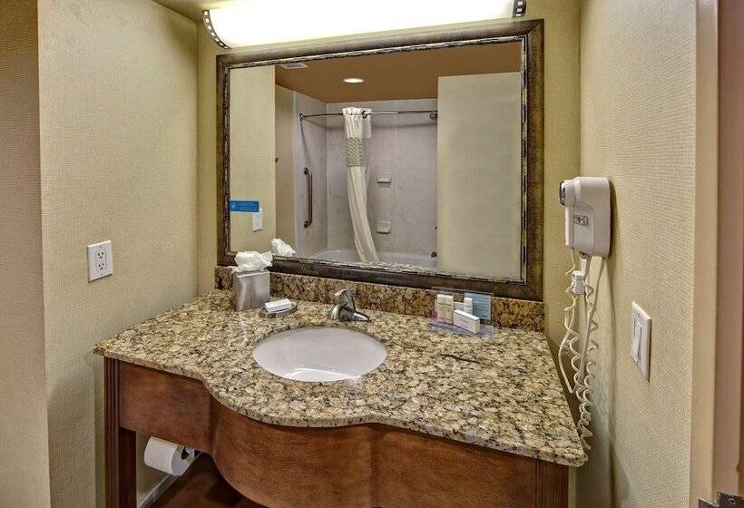 هتل Hampton Inn Indianapolissw/plainfield