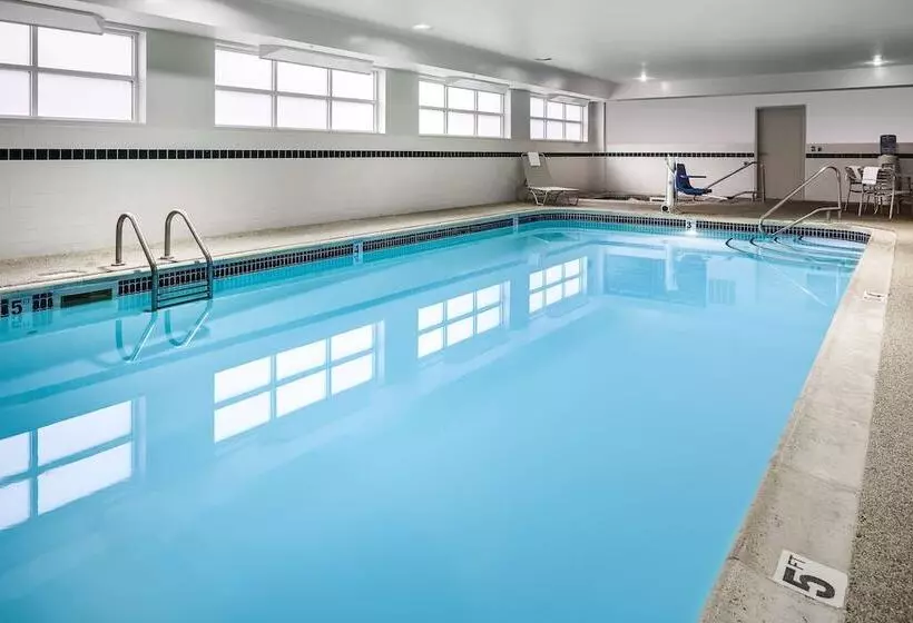 בית מלון כפרי Hampton Inn Lincoln   South/heritage Park