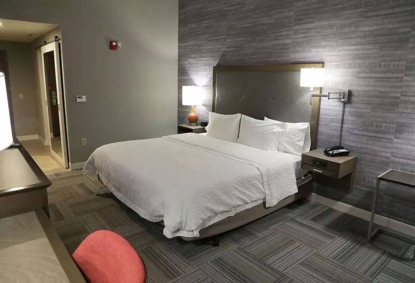Отель Hampton Inn Muskogee