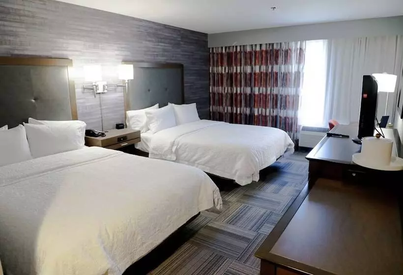 Отель Hampton Inn Muskogee