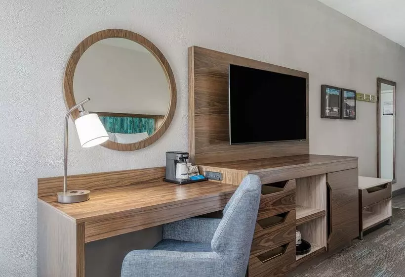 فندق Hampton Inn New Philadelphia