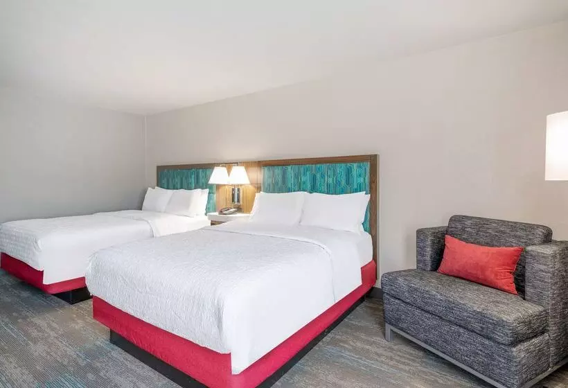 فندق Hampton Inn New Philadelphia