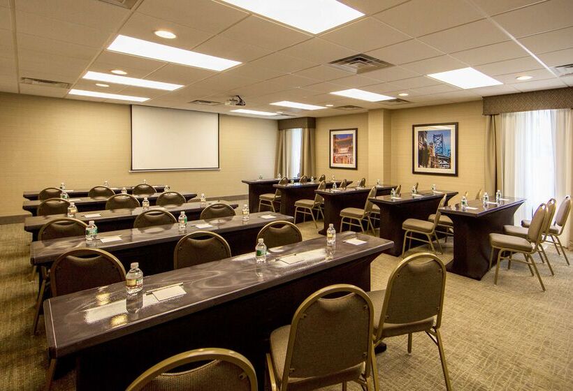 فندق Hampton Inn Philadelphiainternational Airport