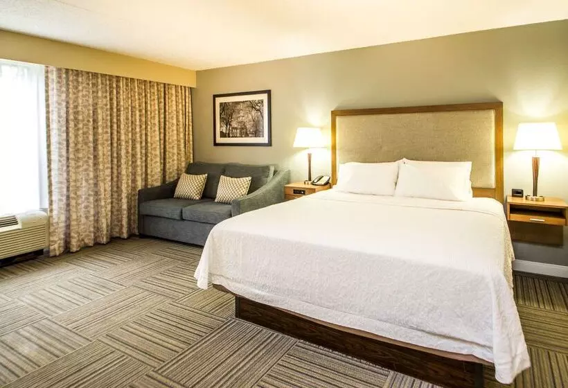 هتل Hampton Inn Philadelphiainternational Airport