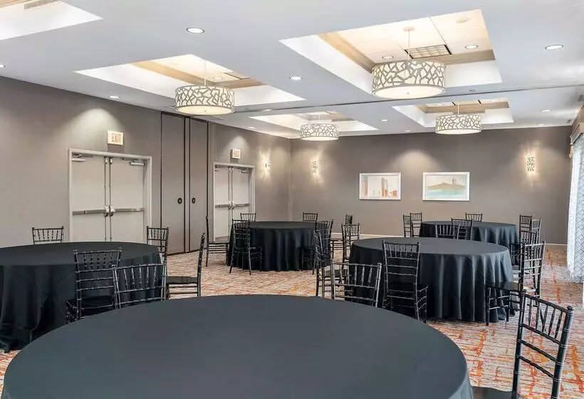 호텔 Hampton Inn By Hilton Springfield