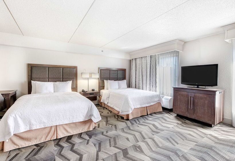 هتل Hampton Inn & Suites Atlantagalleria