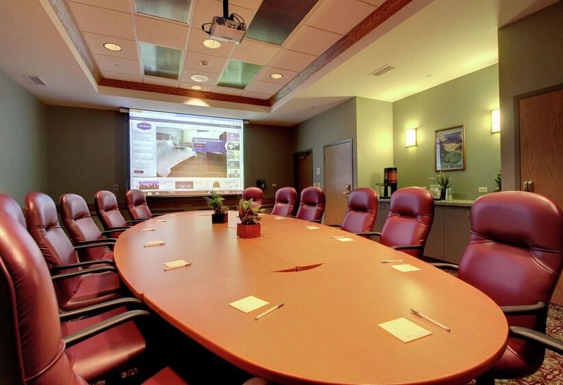 Отель Hampton Inn & Suites Chicago/aurora