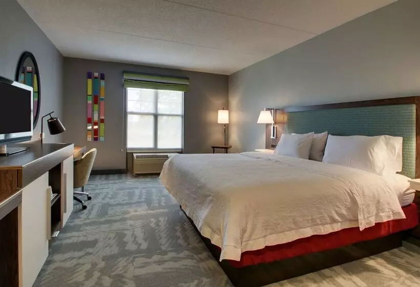 Отель Hampton Inn & Suites Chicago/aurora