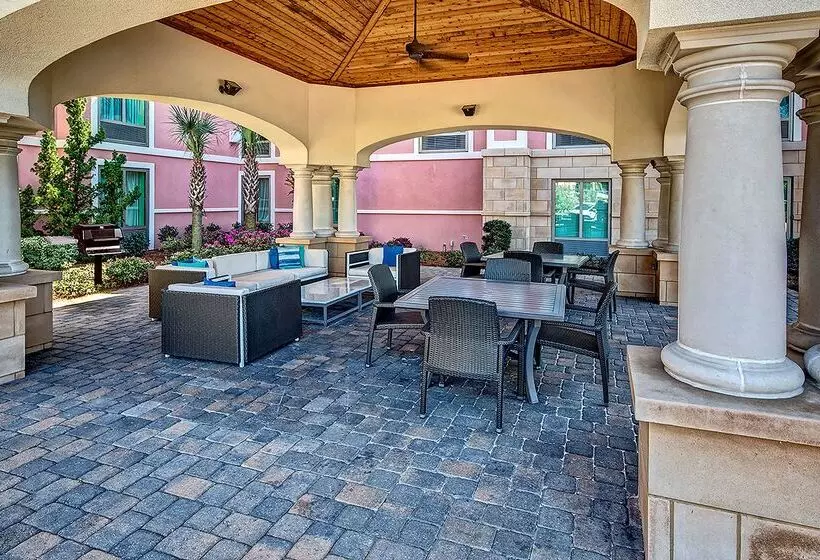 هتل Hampton Inn & Suites Destin