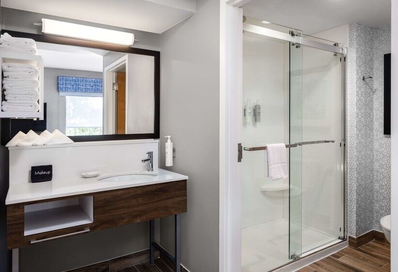 בית מלון כפרי Hampton Inn & Suites State College At Williamsburg Square