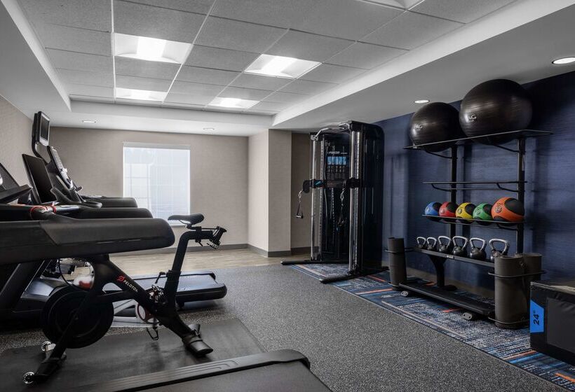 酒店 Hampton Inn & Suites State College At Williamsburg Square