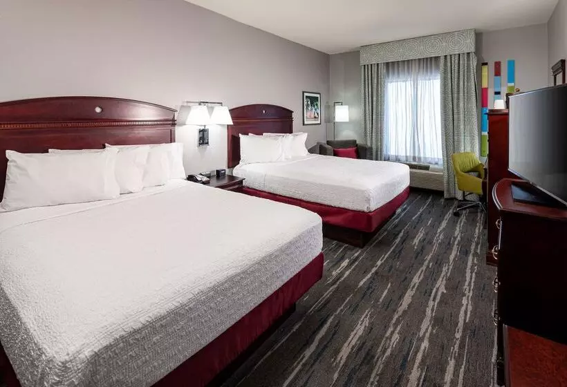 هتل Hampton Inn & Suites Texarkana