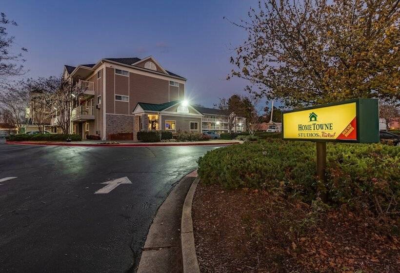 Otel Hometowne Studios By Red Roof Atlanta Chamblee