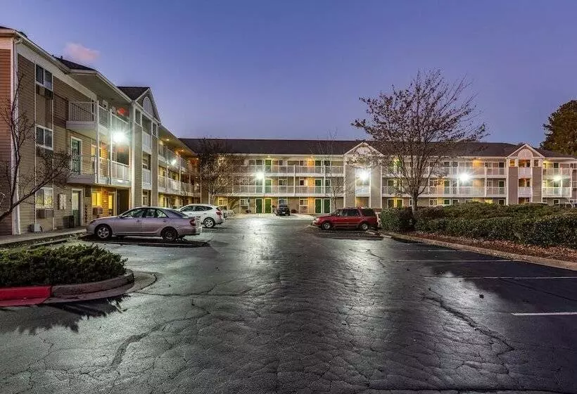 בית מלון כפרי Hometowne Studios By Red Roof Atlanta Chamblee