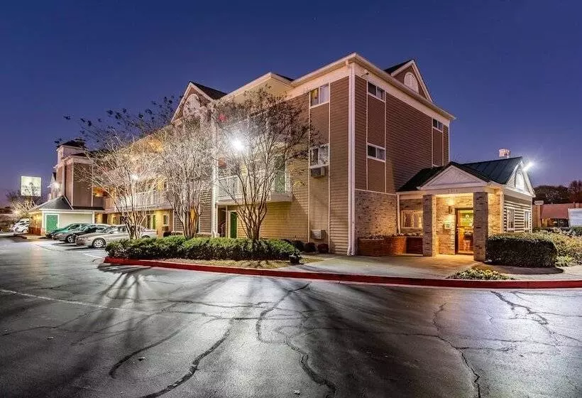 בית מלון כפרי Hometowne Studios By Red Roof Atlanta Chamblee