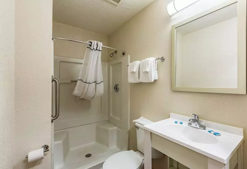 בית מלון כפרי Hometowne Studios By Red Roof Atlanta Chamblee