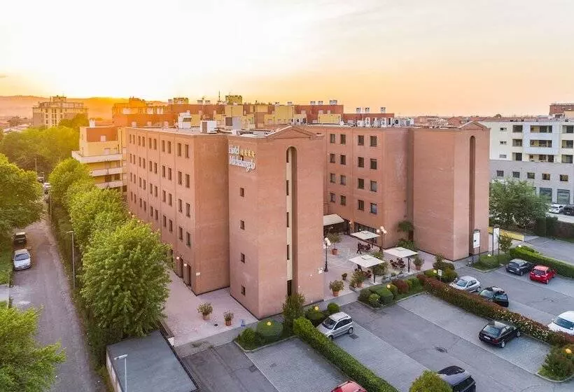 Отель Michelangelo