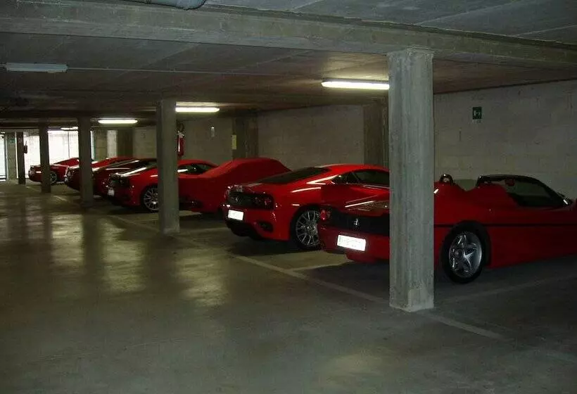 Отель Michelangelo