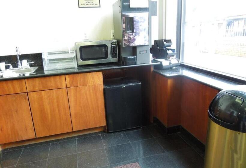 호텔 Red Carpet Inn Brooklyn