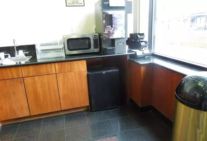 酒店 Red Carpet Inn Brooklyn