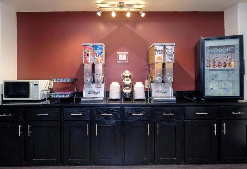 Отель Red Roof Inn Yemassee