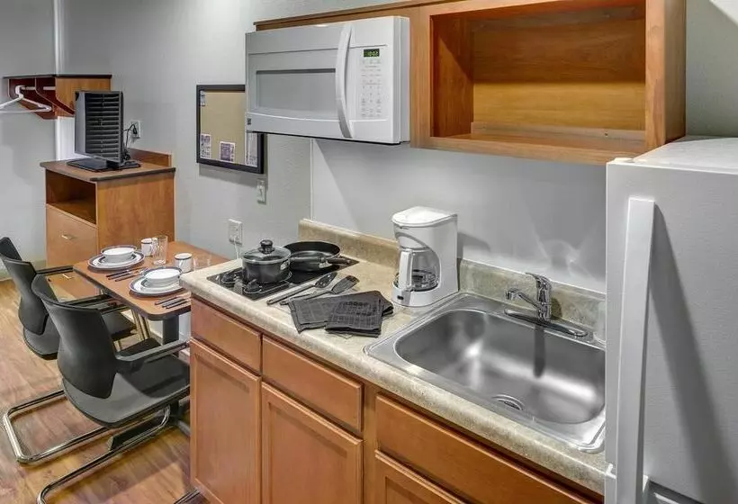 ホテル Extended Stay America Select Suites  Wichita  North